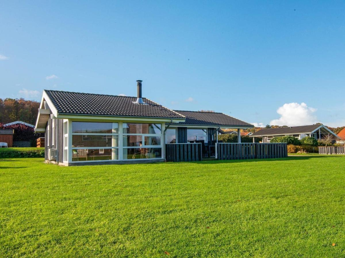 6 Person Holiday Home In Sj Lund Sjolund Екстер'єр фото
