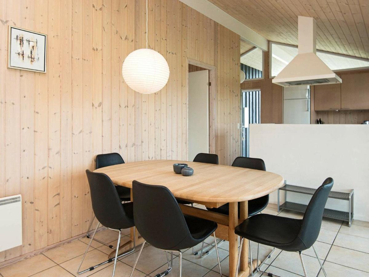 6 Person Holiday Home In Sj Lund Sjolund Екстер'єр фото