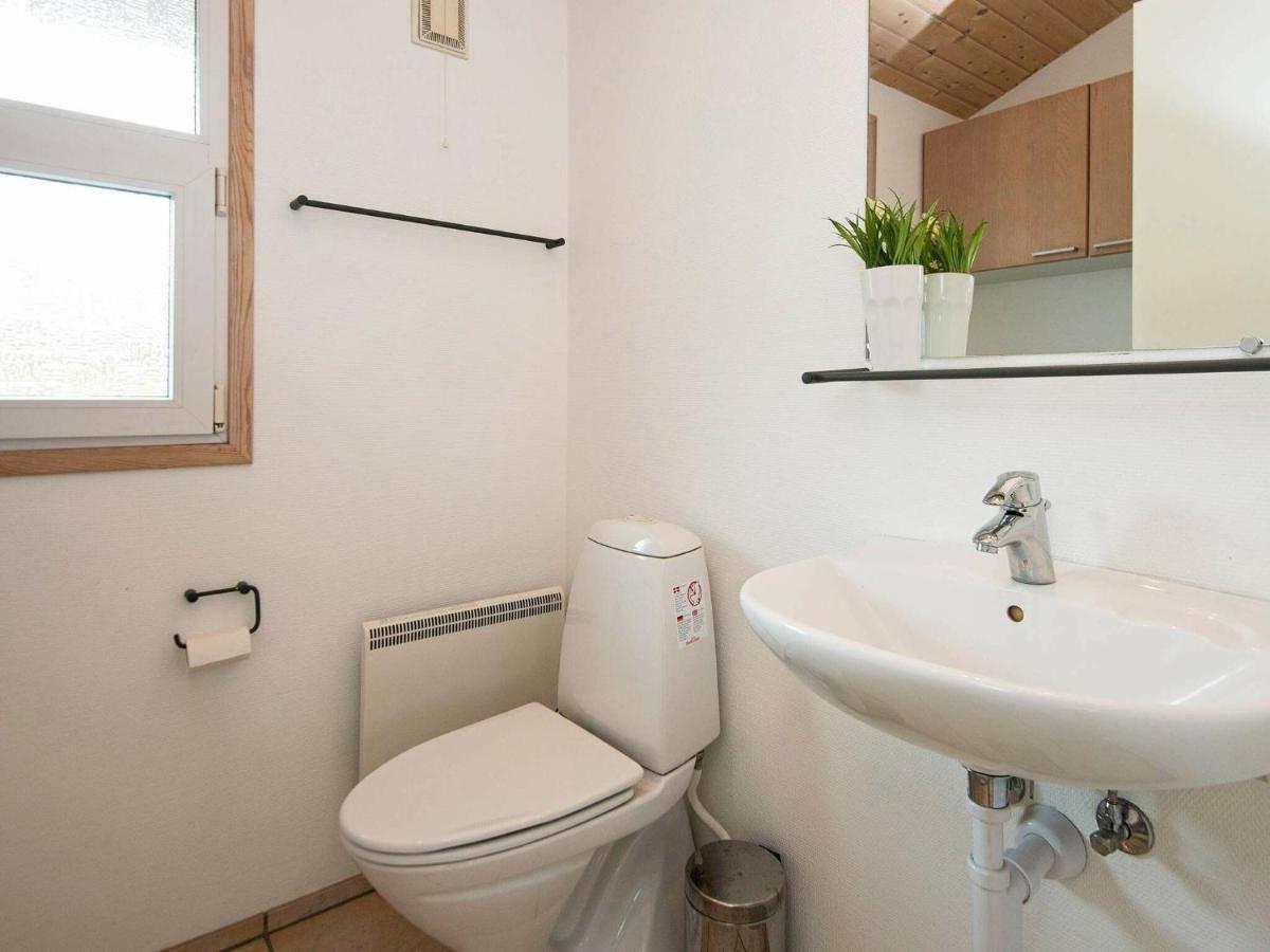 6 Person Holiday Home In Sj Lund Sjolund Екстер'єр фото